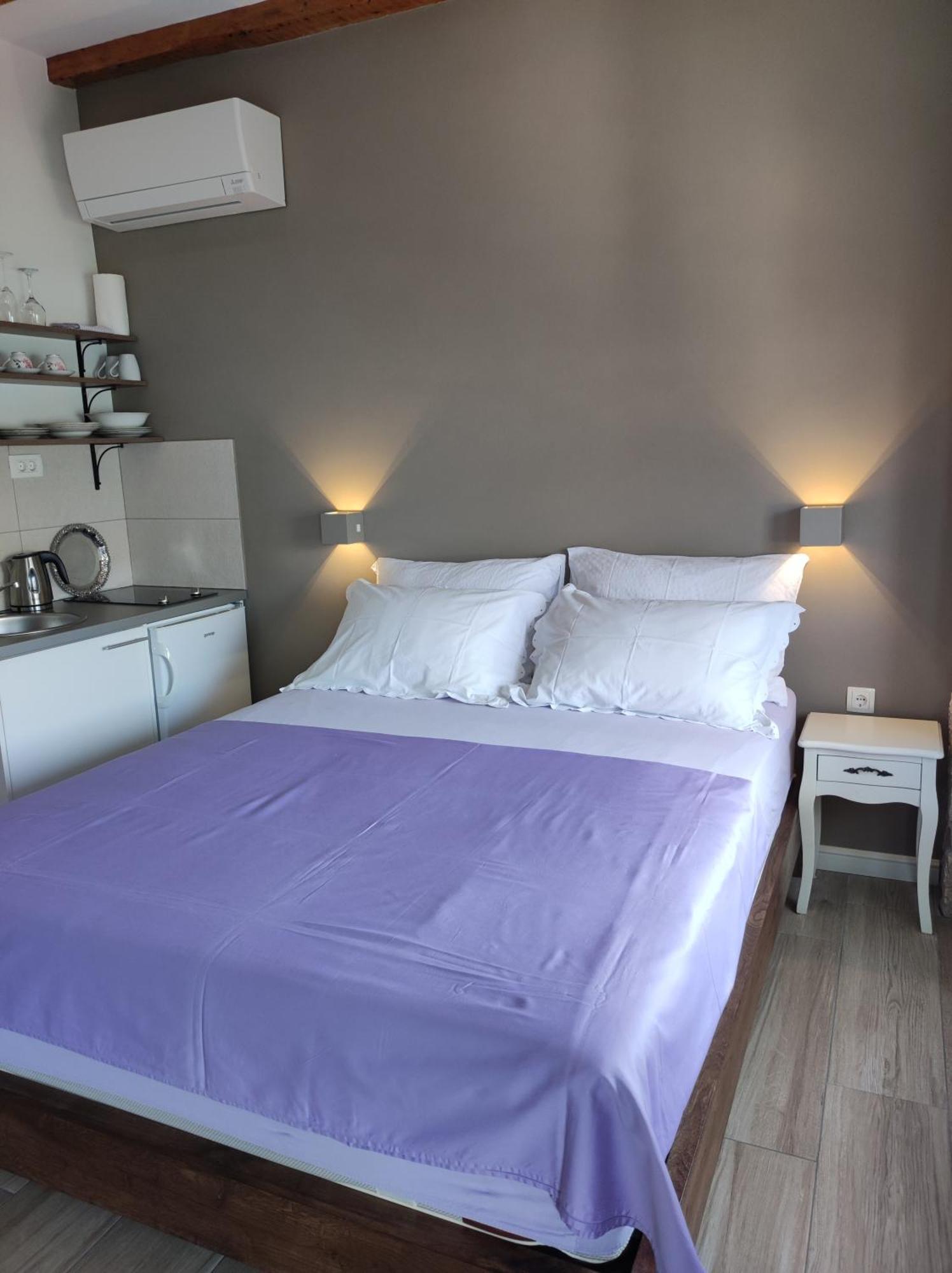Apartments Krstulja Baška Zimmer foto